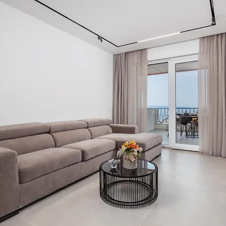 Luxury Anteo Hills With Parking Garage And Balcony Apartment *