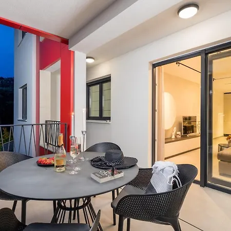 Apartment Luxury Anteo Hills With Parking Garage And Balcony *