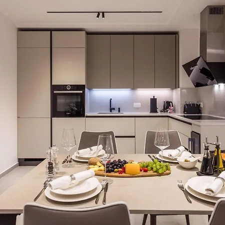 Apartment Luxury Anteo Hills With Parking Garage And Balcony