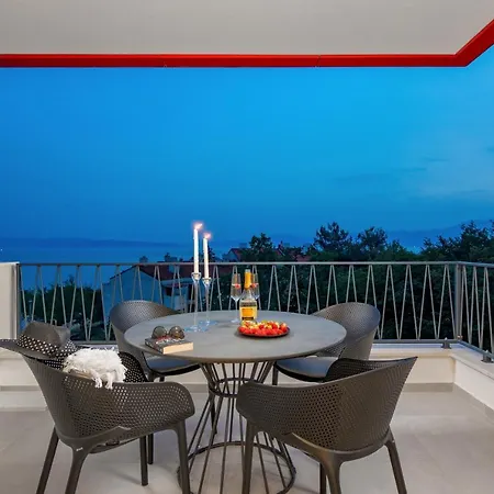 Luxury Anteo Hills With Parking Garage And Balcony Apartment *