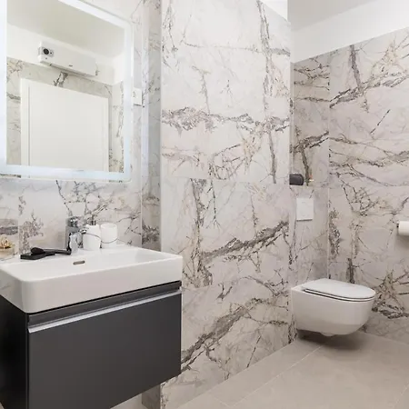Apartment Luxury Anteo Hills With Parking Garage And Balcony