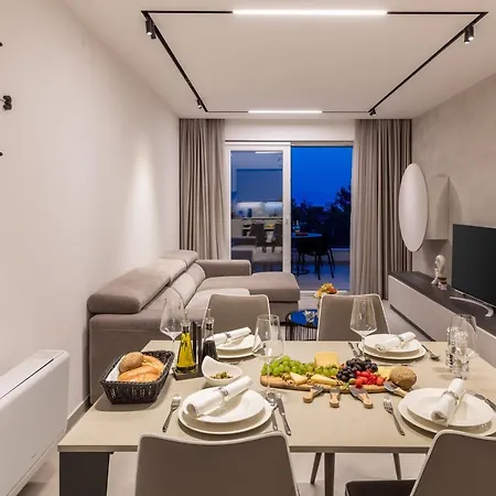 Luxury Anteo Hills With Parking Garage And Balcony Apartment
