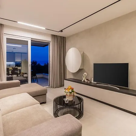 Luxury Anteo Hills With Parking Garage And Balcony Apartment