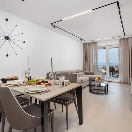 Luxury Anteo Hills With Parking Garage And Balcony Apartment